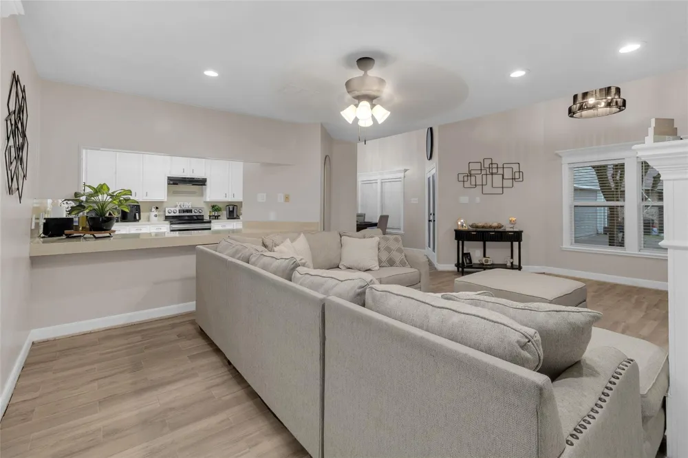 1217 Ivy Avenue Deer Park, TX 77536