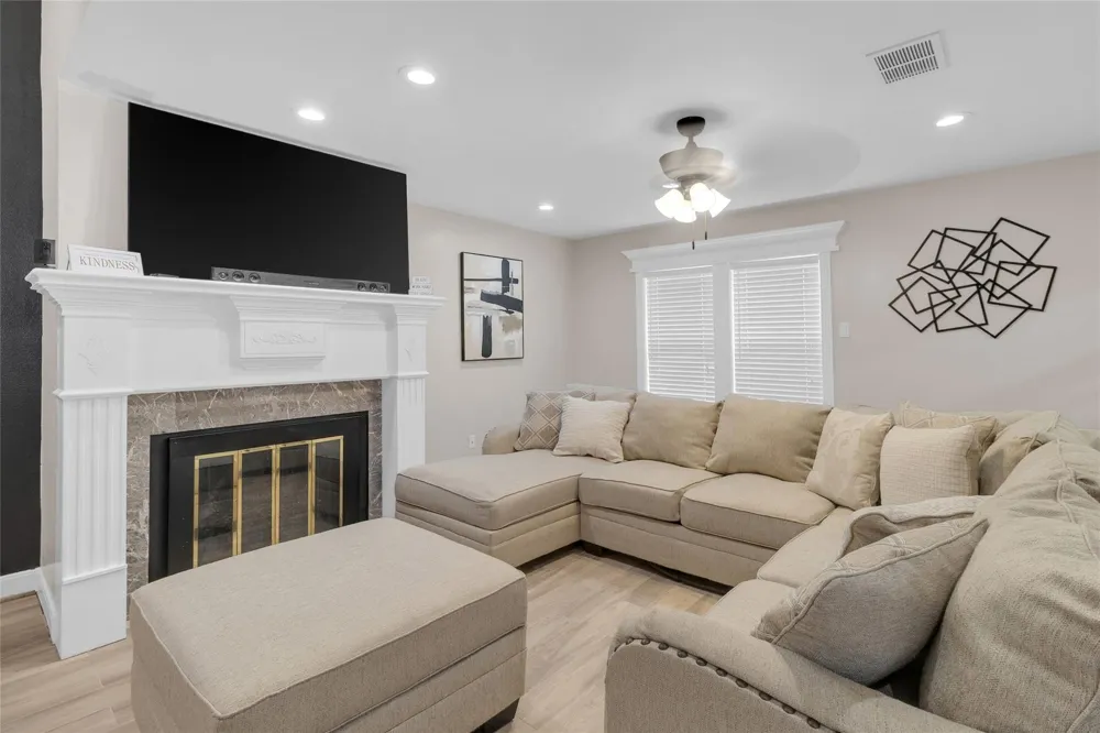 1217 Ivy Avenue Deer Park, TX 77536