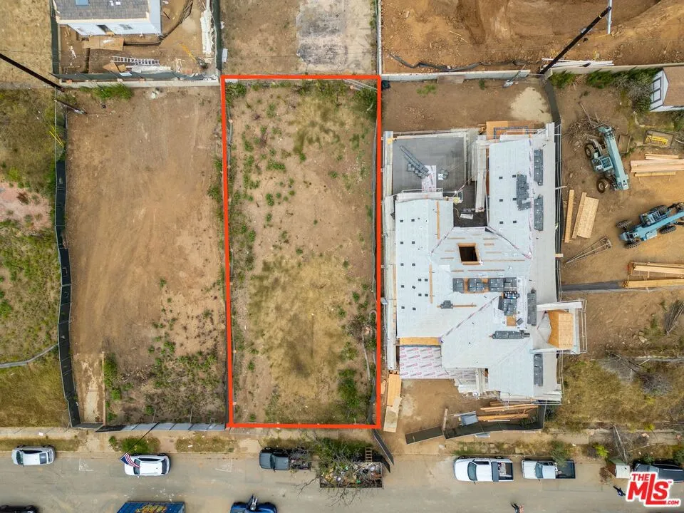 335 Beirut Avenue Los Angeles, CA 90272