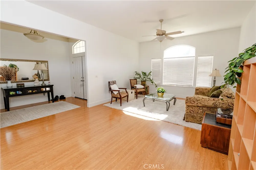 6643 Desert Springs Chowchilla, CA 93610