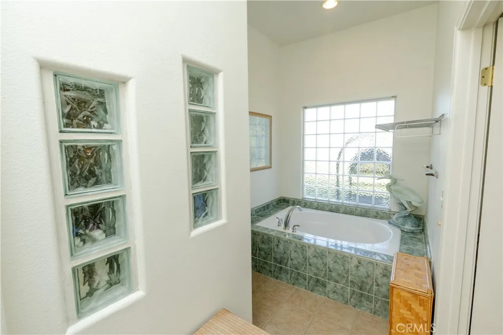 6643 Desert Springs Chowchilla, CA 93610