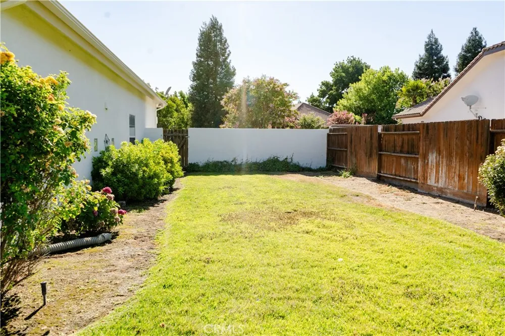 6643 Desert Springs Chowchilla, CA 93610