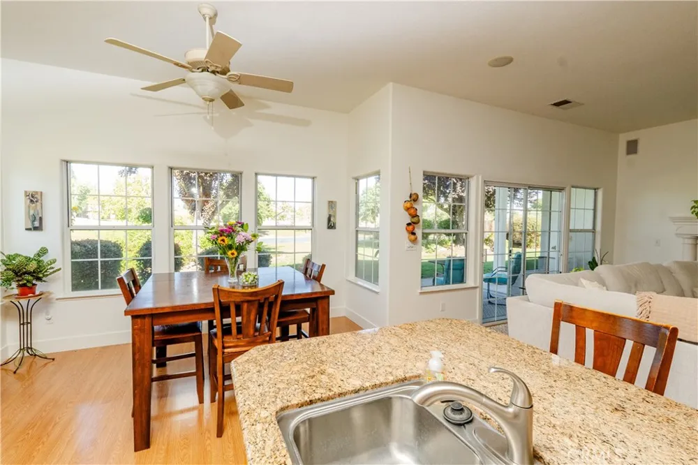 6643 Desert Springs Chowchilla, CA 93610
