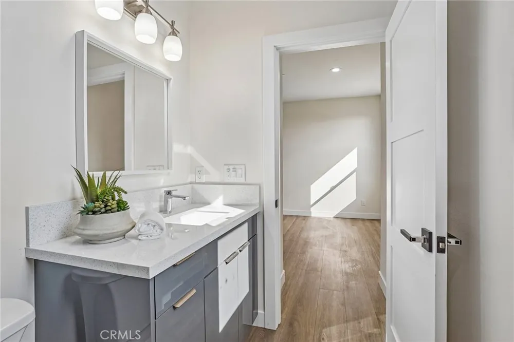 677 Castlehill Walnut, CA 91789