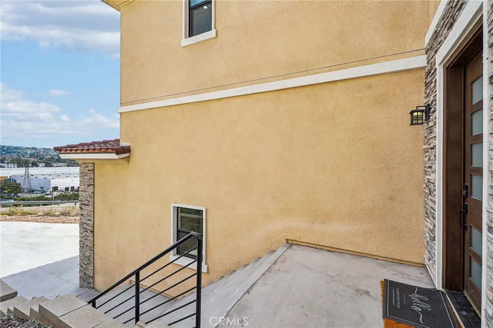 677 Castlehill Walnut, CA 91789