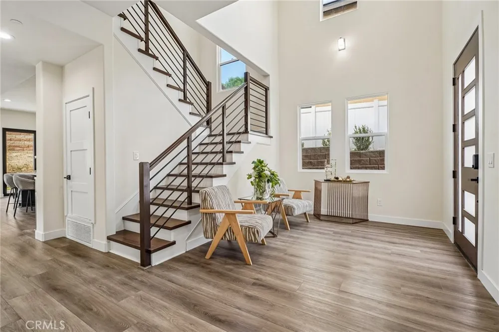 677 Castlehill Walnut, CA 91789