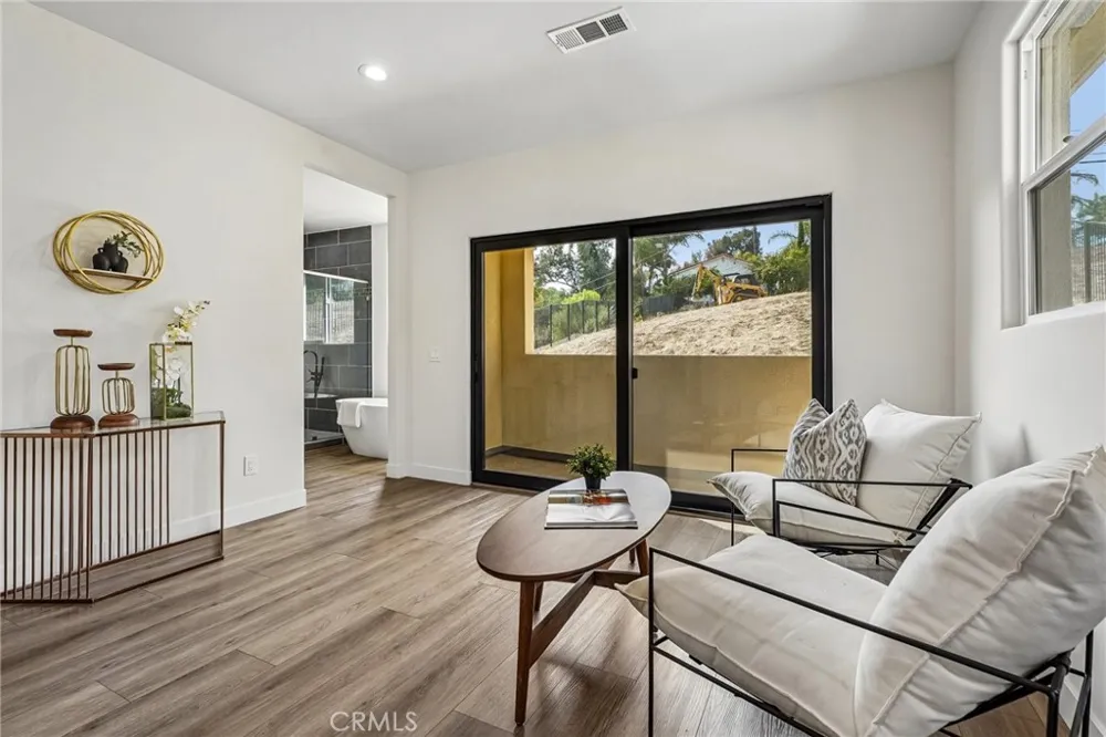 677 Castlehill Walnut, CA 91789