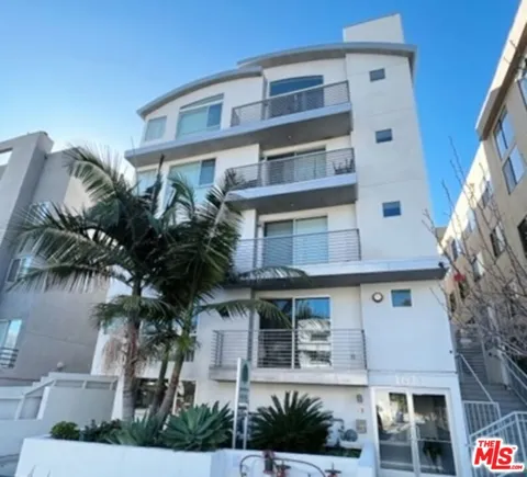 1611 S Beverly Glen #3C