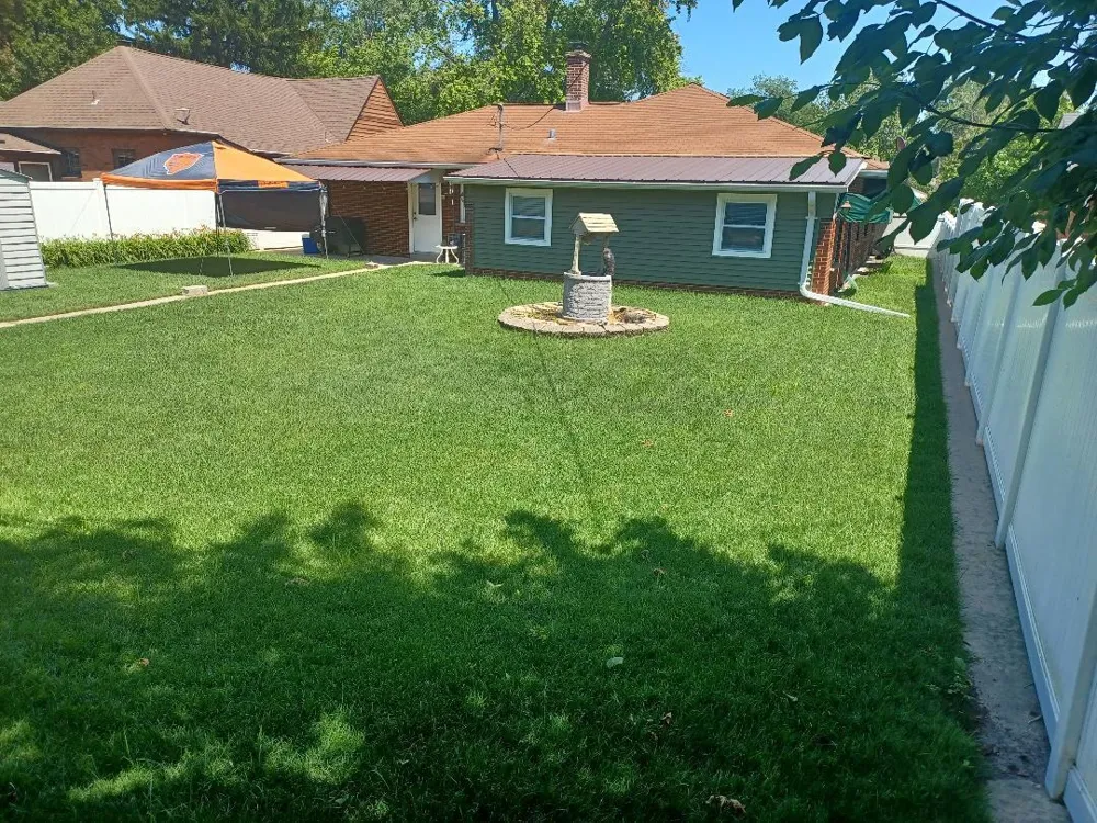 8246 Northcote Avenue Munster, IN 46321