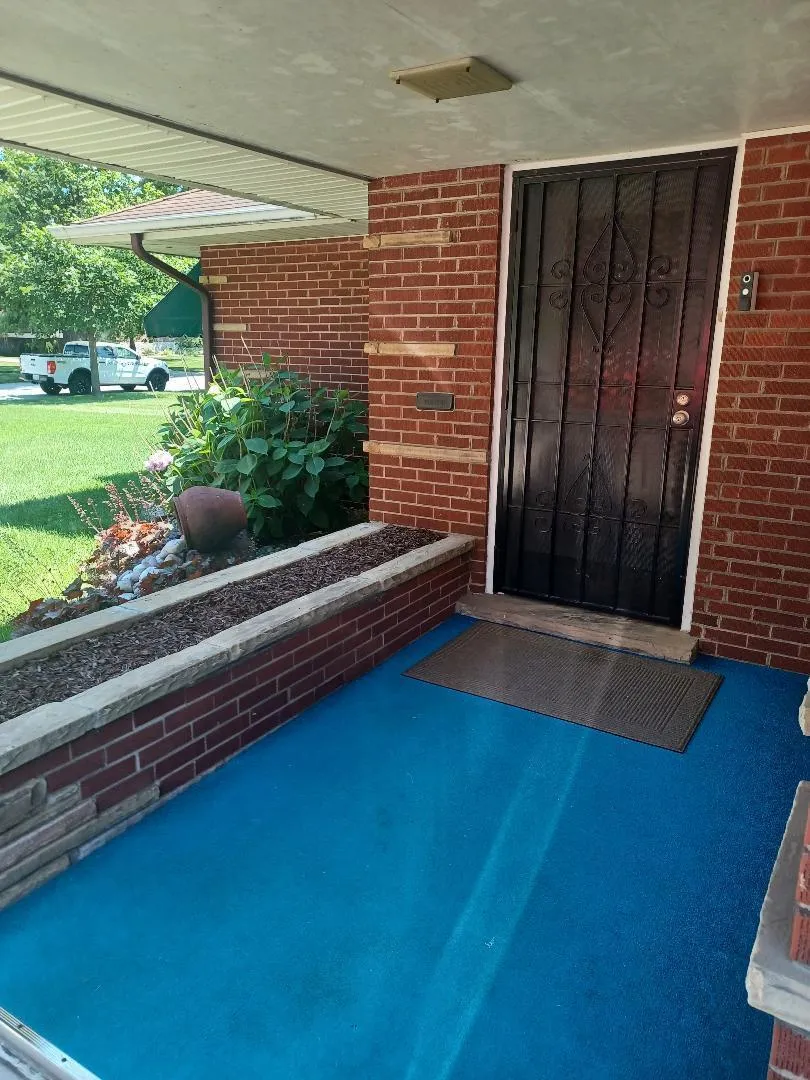 8246 Northcote Avenue Munster, IN 46321