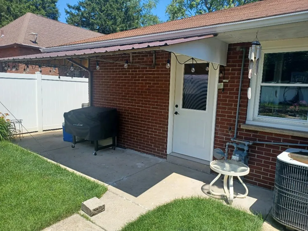 8246 Northcote Avenue Munster, IN 46321