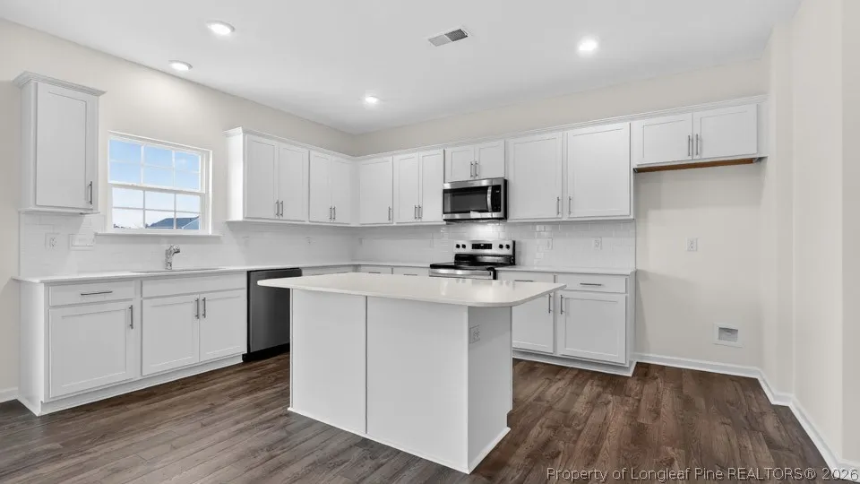 1118 Shoreline Drive Vass, NC 28394