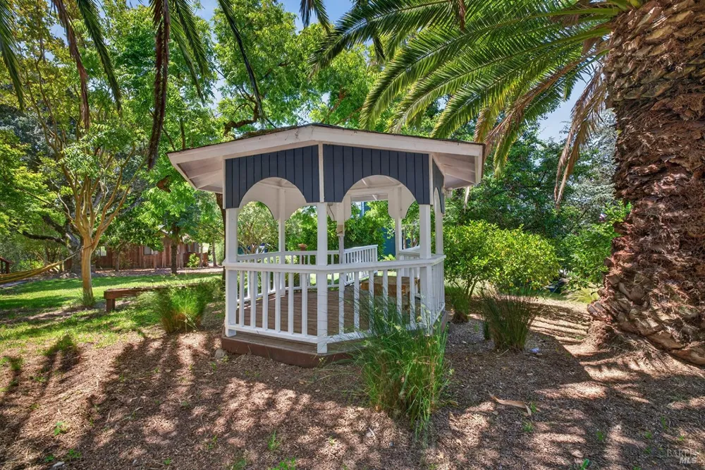 442 Marshall Avenue Petaluma, CA 94952