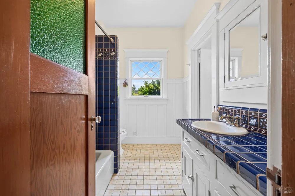 442 Marshall Avenue Petaluma, CA 94952