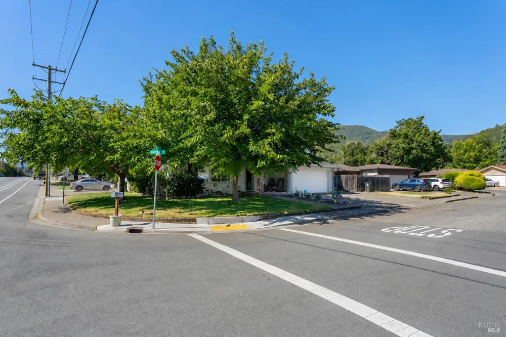 119 Doolan Drive Ukiah, CA 95482