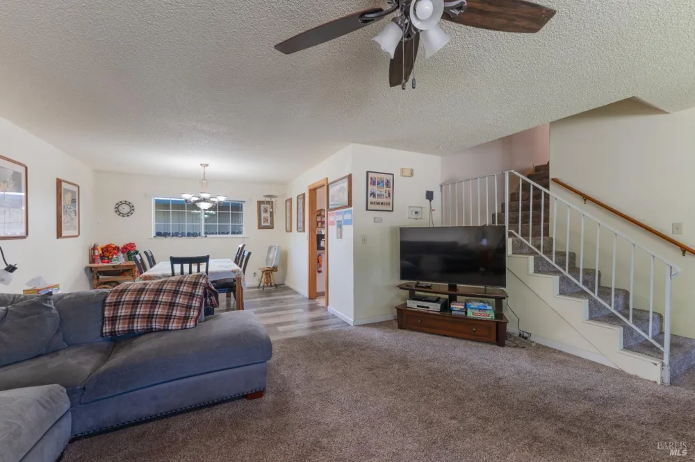 119 Doolan Drive Ukiah, CA 95482
