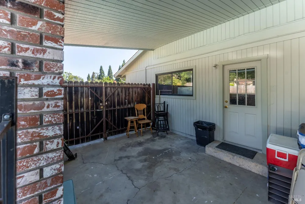 119 Doolan Drive Ukiah, CA 95482