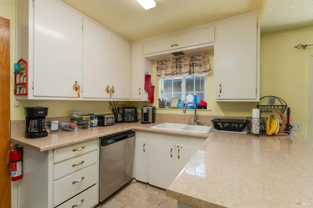 119 Doolan Drive Ukiah, CA 95482