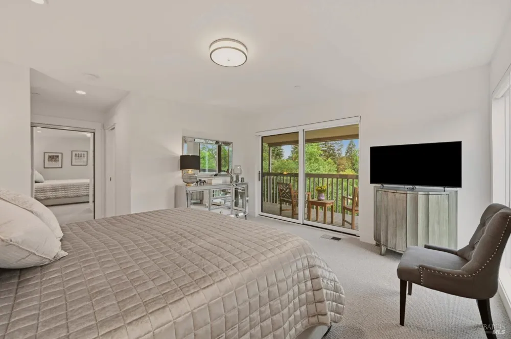 316 Deer Hollow Drive Napa, CA 94558