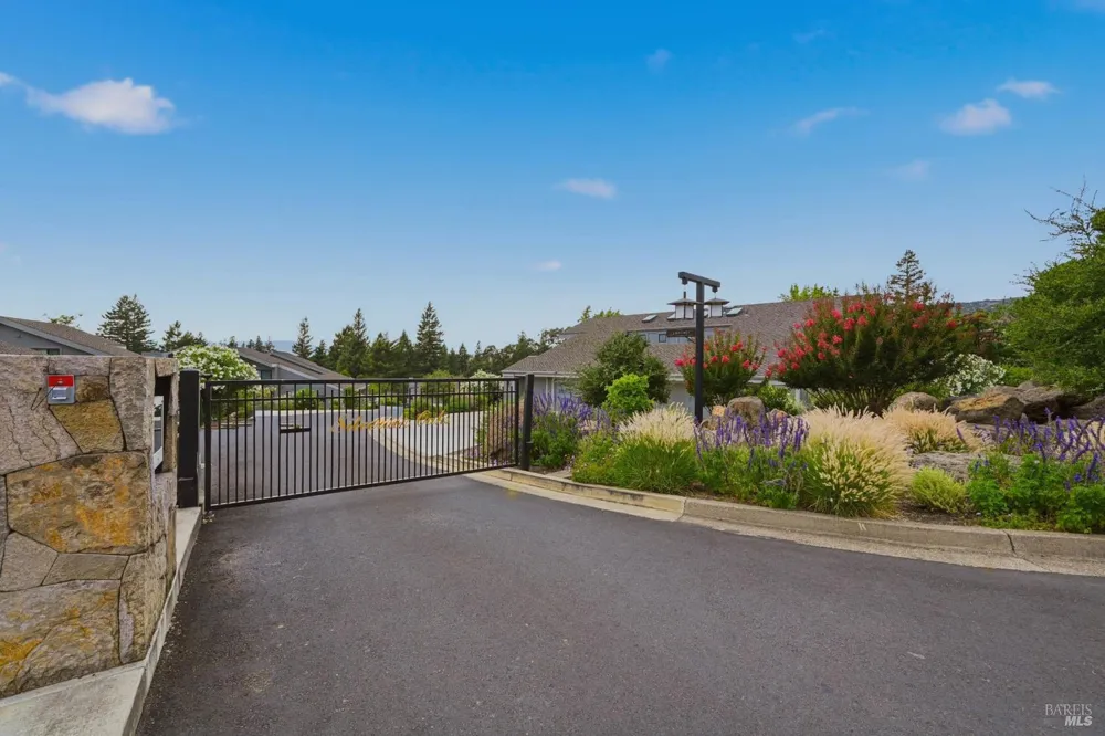 316 Deer Hollow Drive Napa, CA 94558