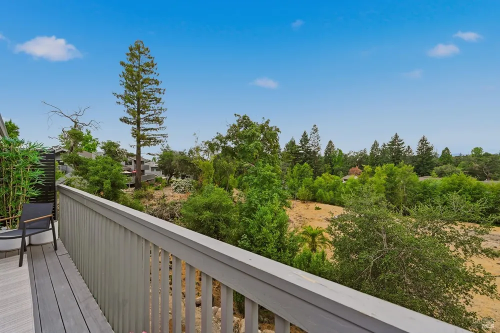 316 Deer Hollow Drive Napa, CA 94558