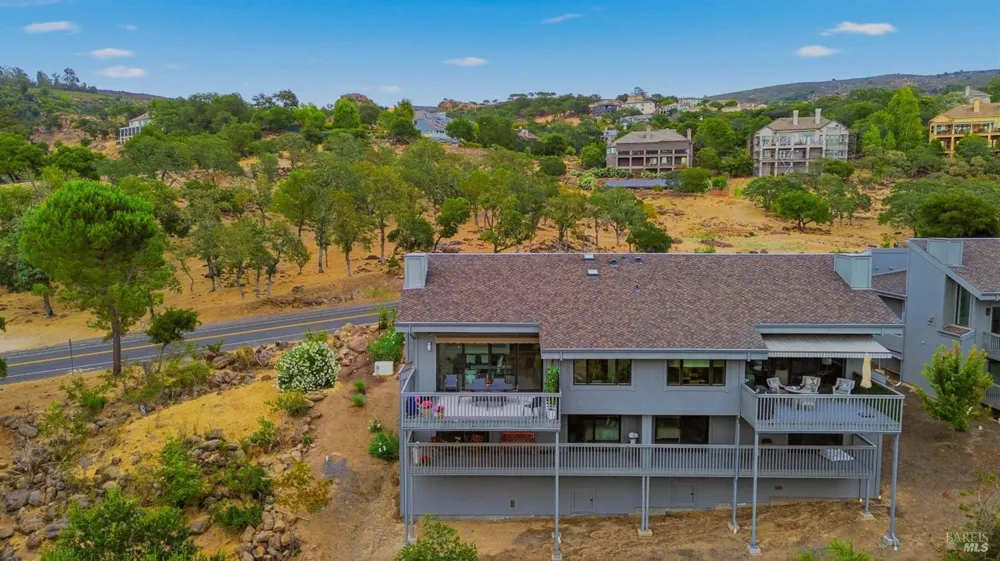 316 Deer Hollow Drive Napa, CA 94558