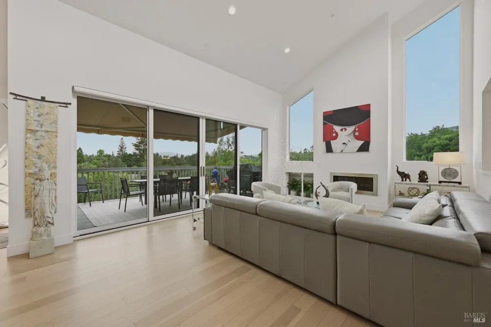 316 Deer Hollow Drive Napa, CA 94558