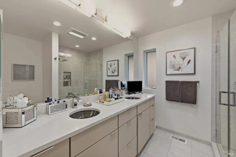 316 Deer Hollow Drive Napa, CA 94558