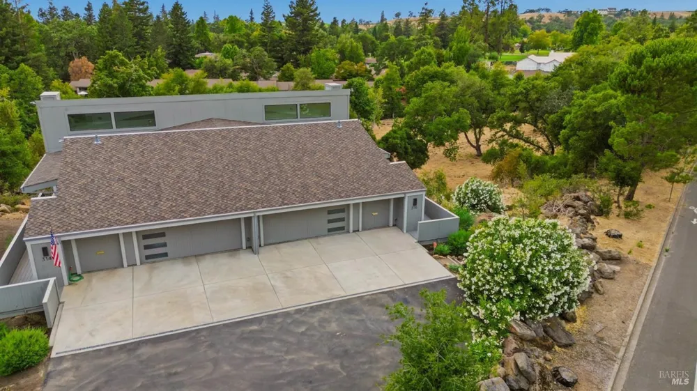 316 Deer Hollow Drive Napa, CA 94558