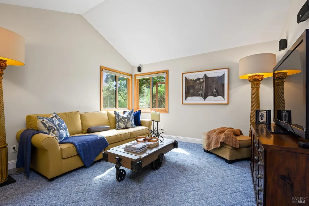 2585 Marra Road Occidental, CA 95465