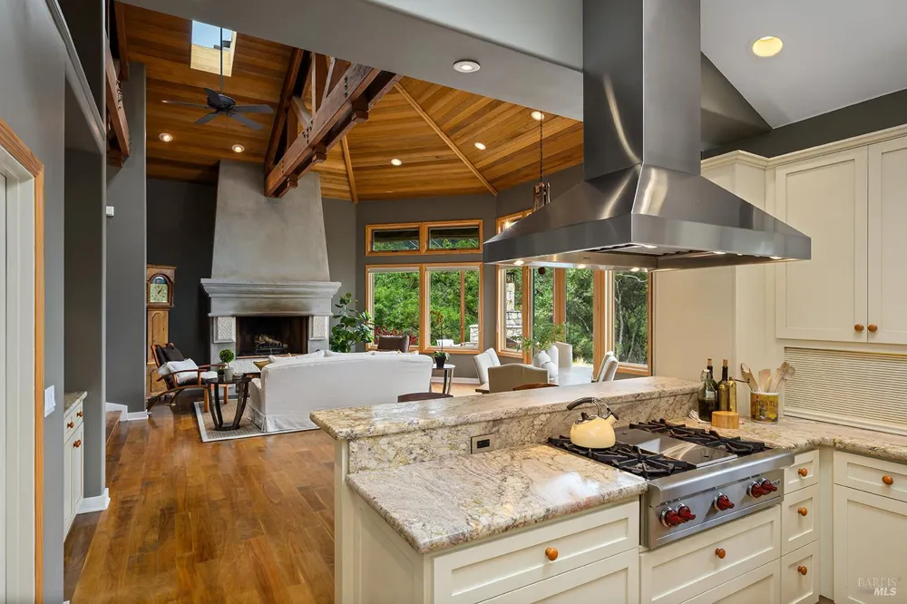 2585 Marra Road Occidental, CA 95465