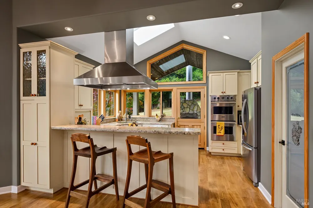 2585 Marra Road Occidental, CA 95465