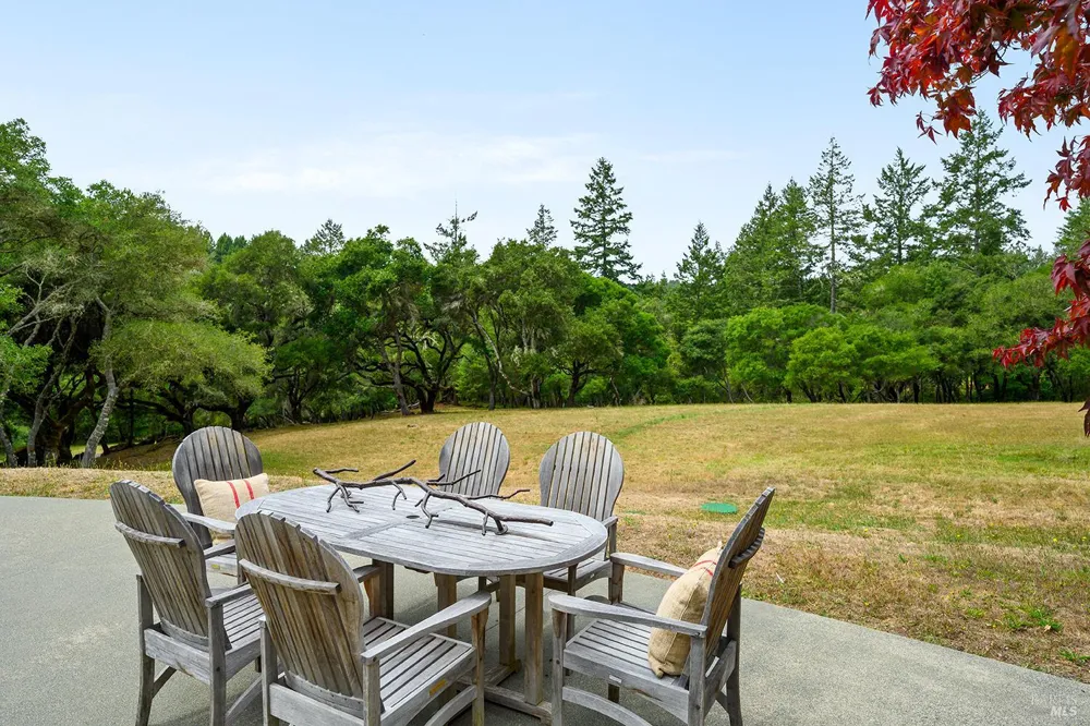 2585 Marra Road Occidental, CA 95465