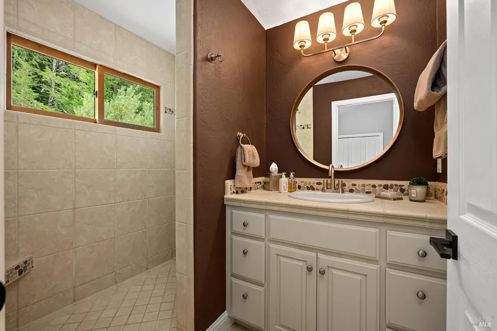 2585 Marra Road Occidental, CA 95465
