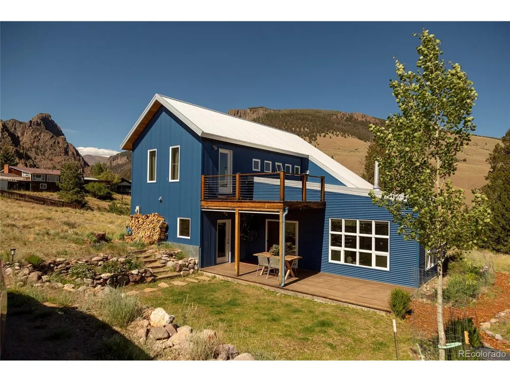 301 Rue La Fong Lane Creede, CO 81130