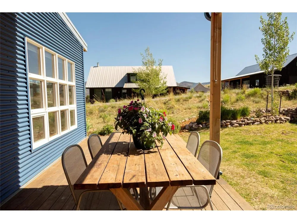 301 Rue La Fong Lane Creede, CO 81130