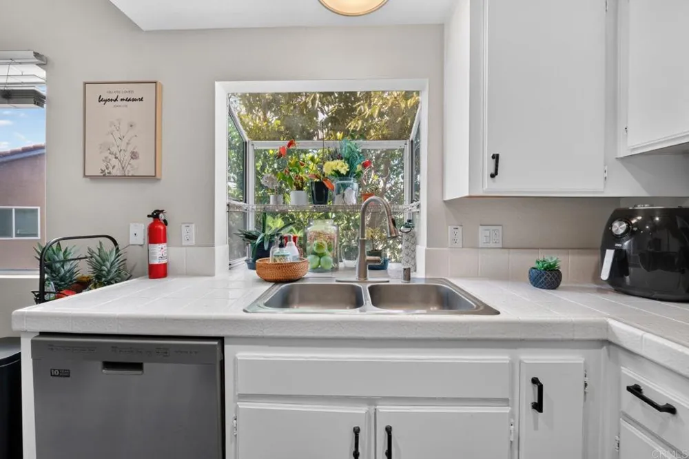 6454 Quarry Rd #8 Spring Valley, CA 91977