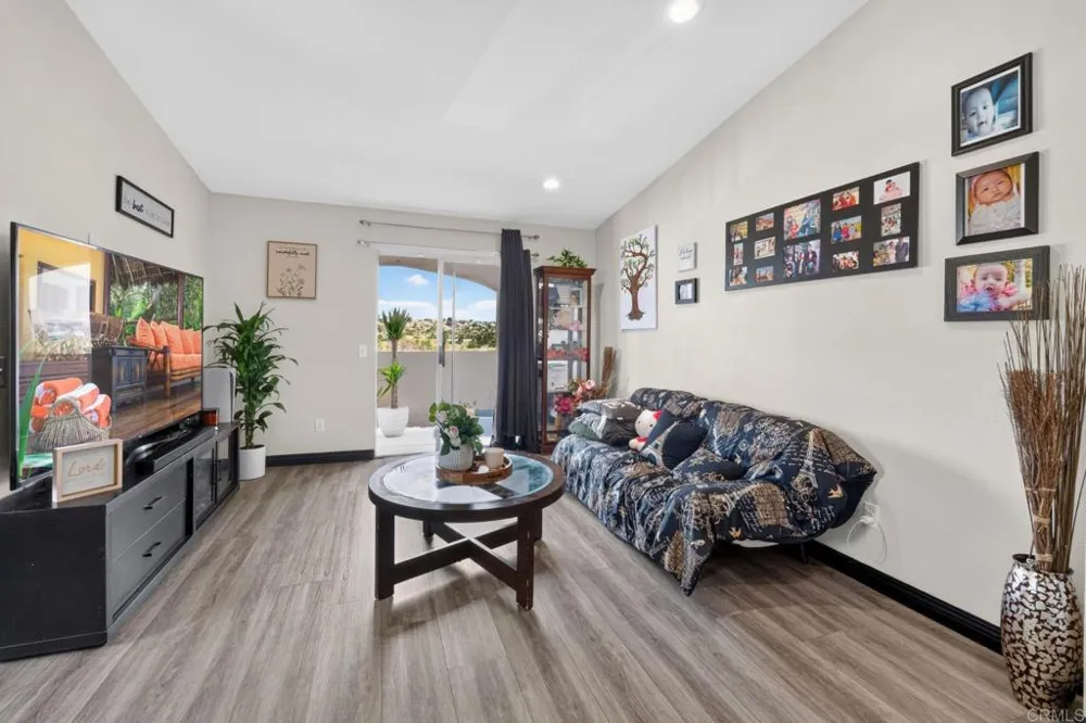 6454 Quarry Rd #8 Spring Valley, CA 91977
