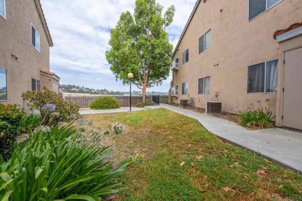 6454 Quarry Rd #8 Spring Valley, CA 91977
