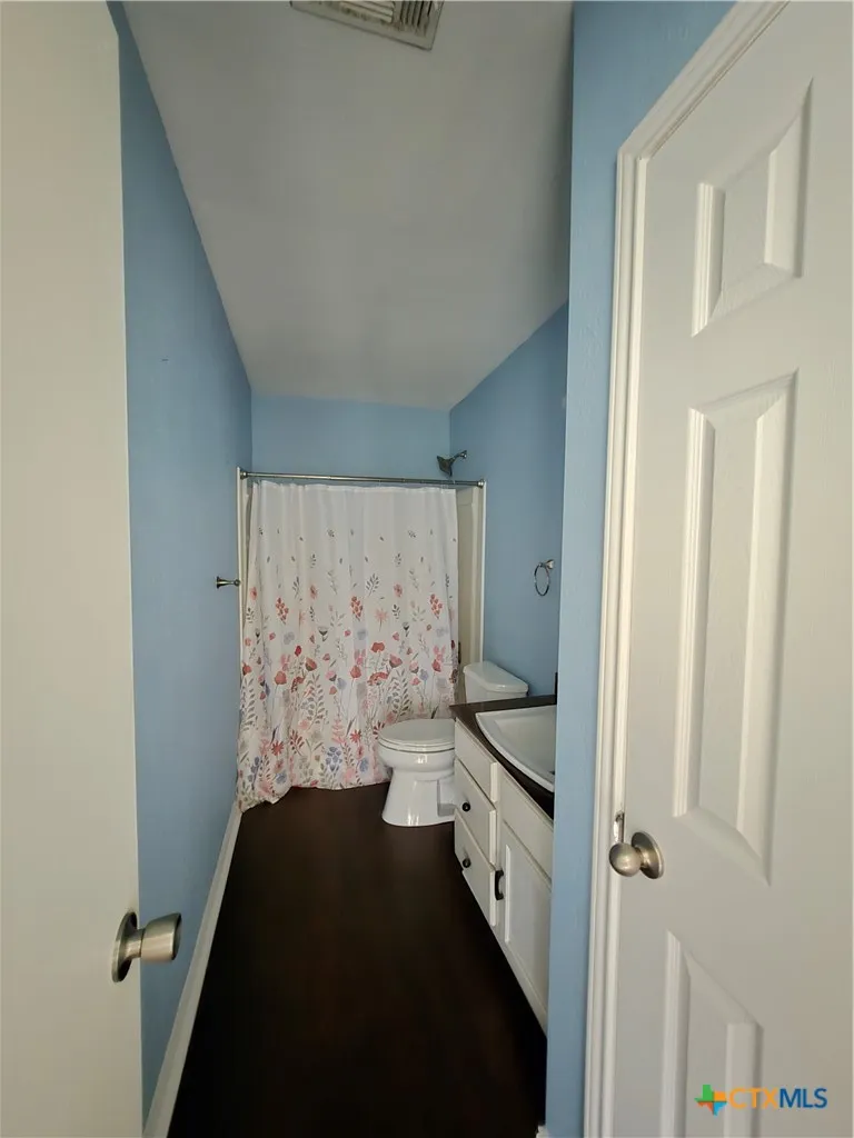 205 Buckskin Drive Palacios, TX 77465