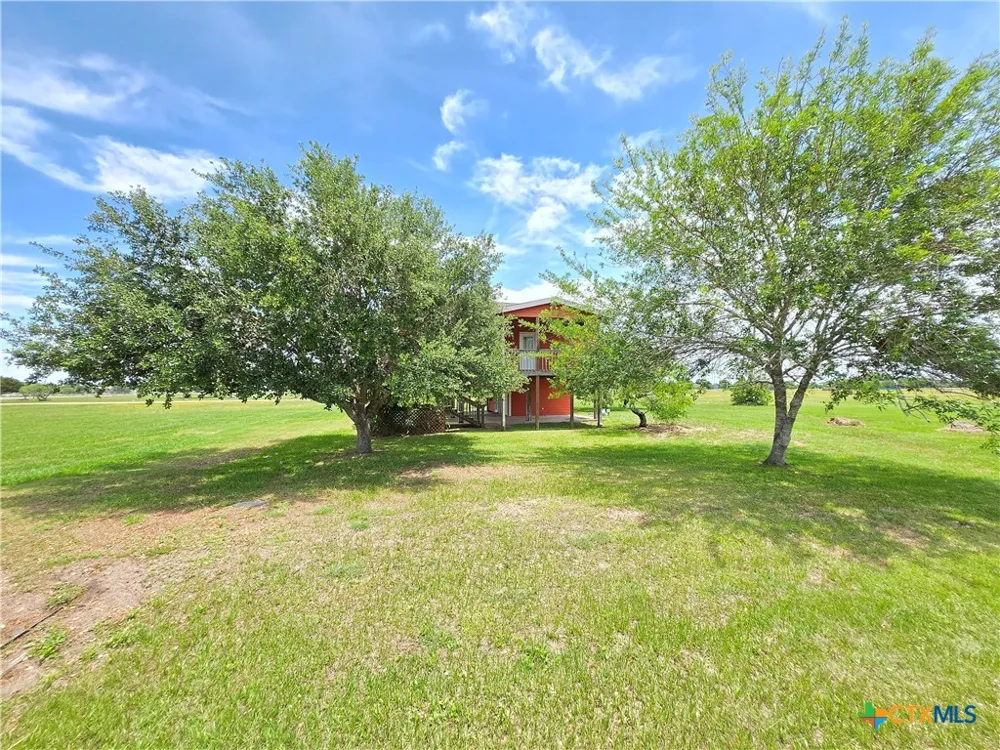 205 Buckskin Drive Palacios, TX 77465