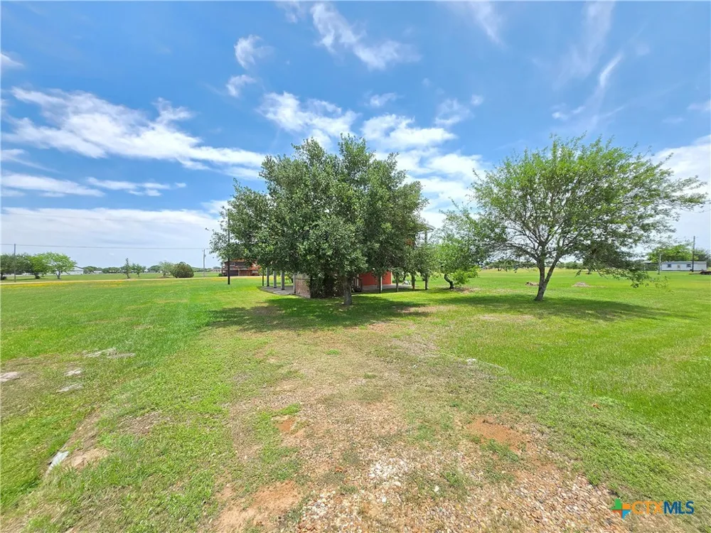 205 Buckskin Drive Palacios, TX 77465