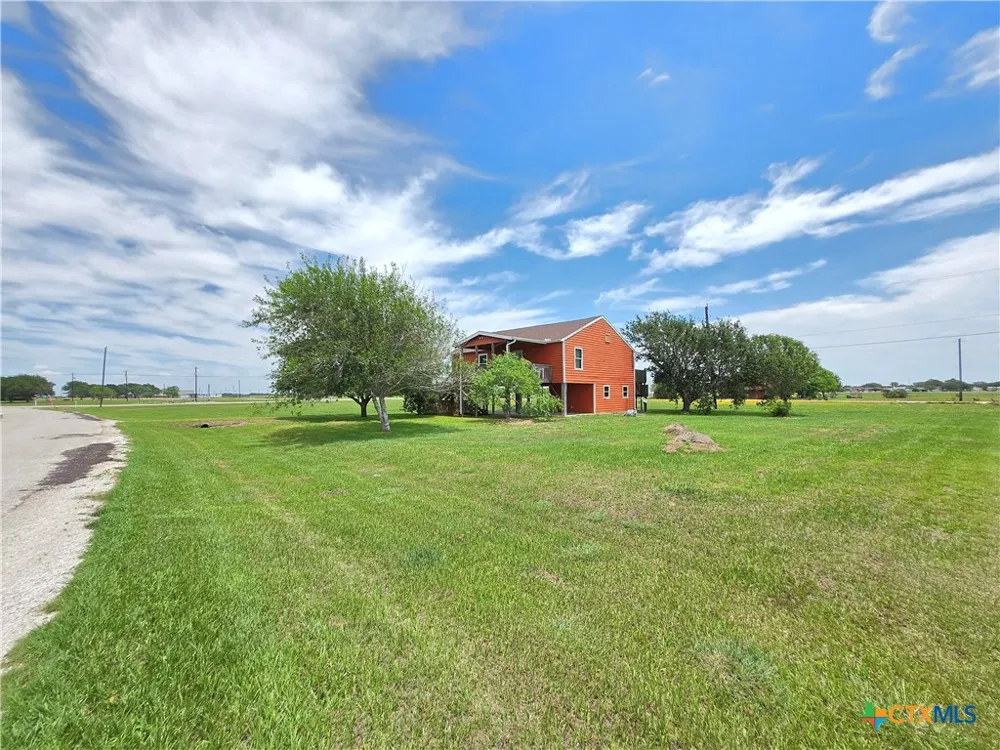 205 Buckskin Drive Palacios, TX 77465