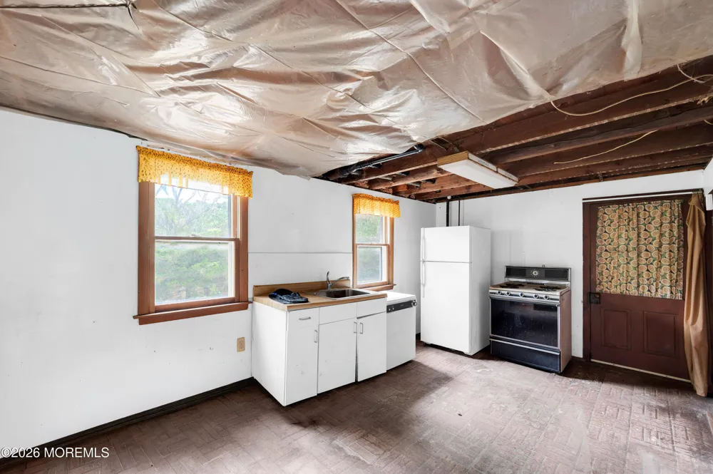 114 Division Street West Creek, NJ 08092