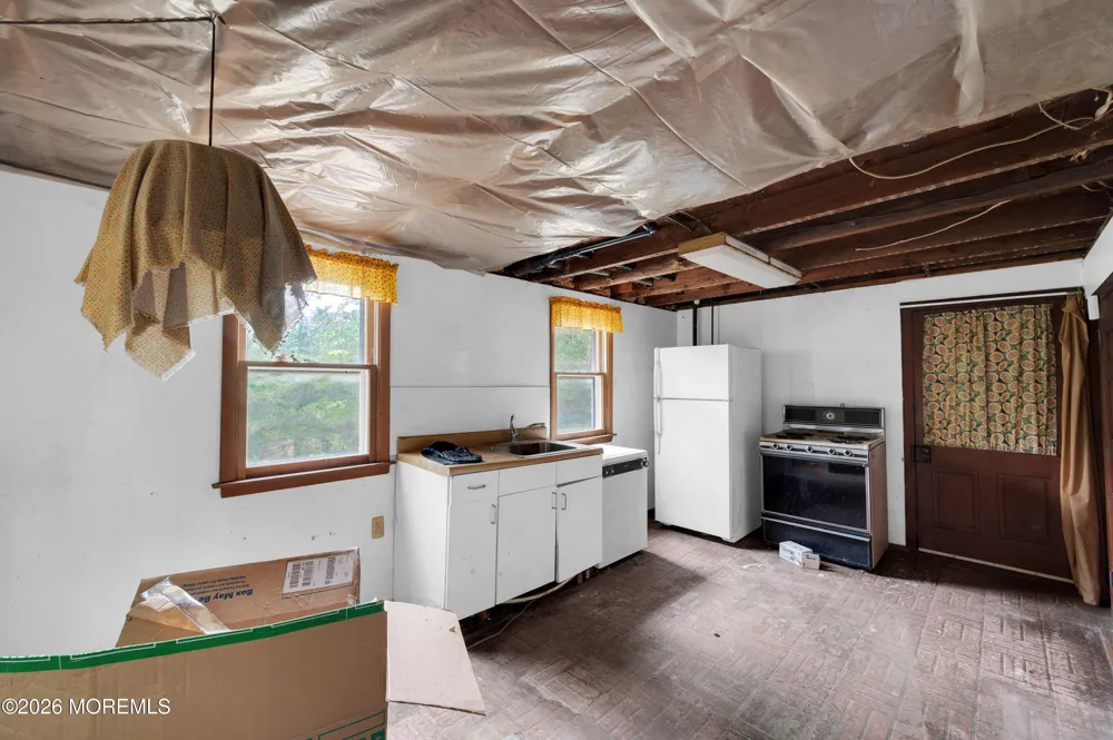 114 Division Street West Creek, NJ 08092