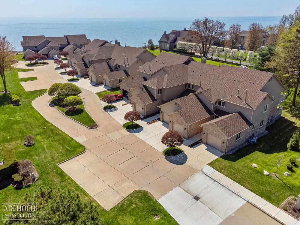 25540 Waterview Drive Harrison Charter Township, MI 48045
