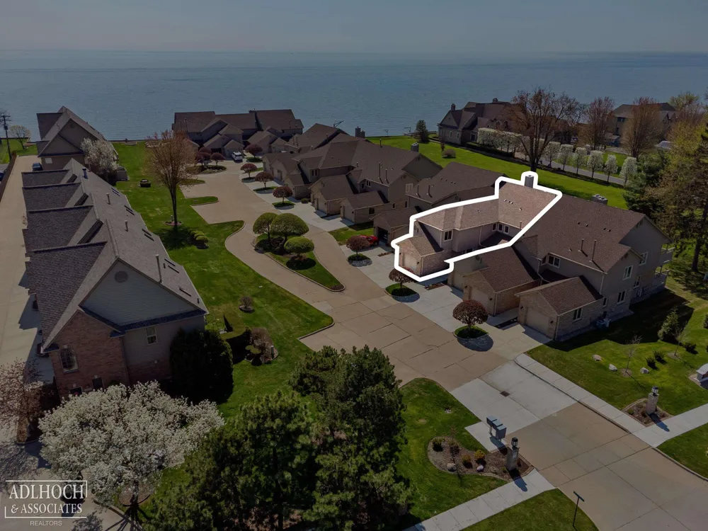 25540 Waterview Drive Harrison Charter Township, MI 48045