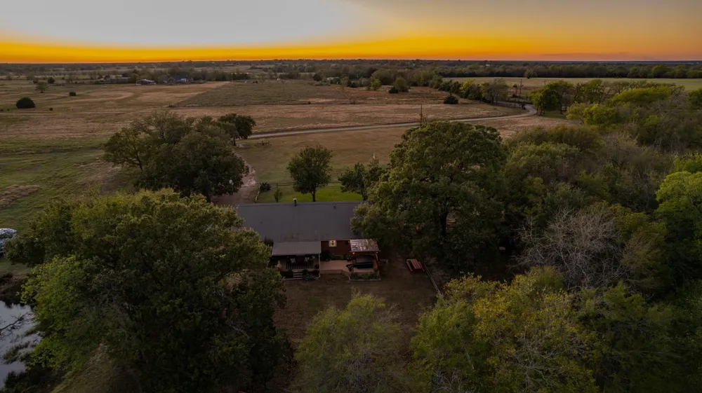 1004 County Road 4574 Sulphur Springs, TX 75482