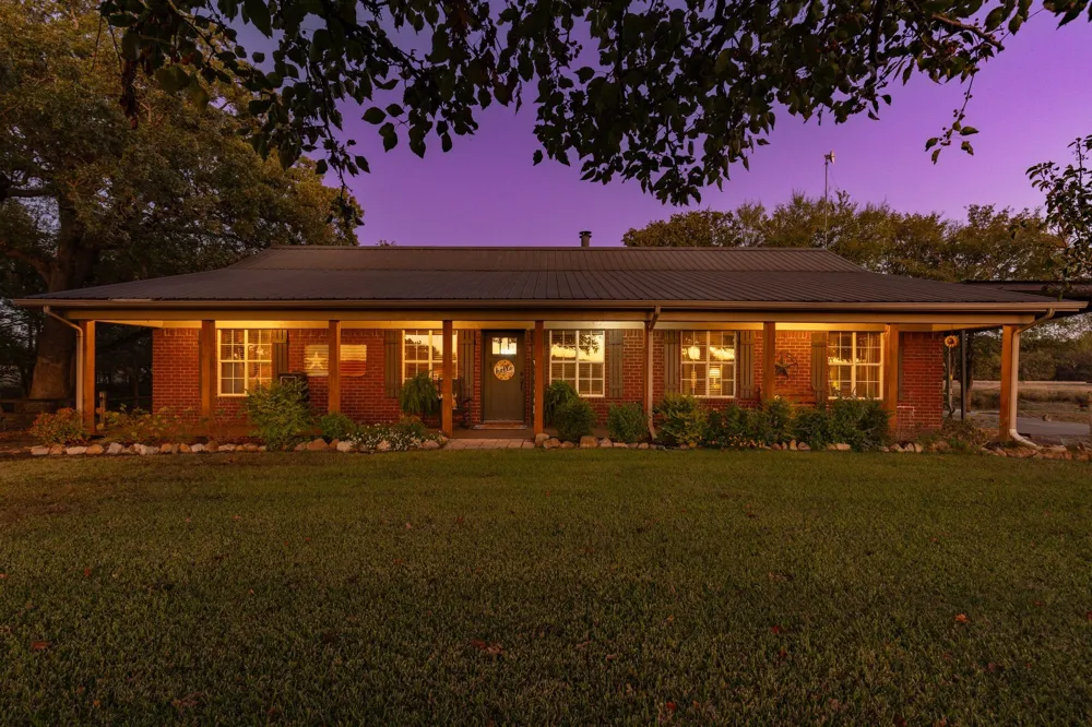 1004 County Road 4574 Sulphur Springs, TX 75482