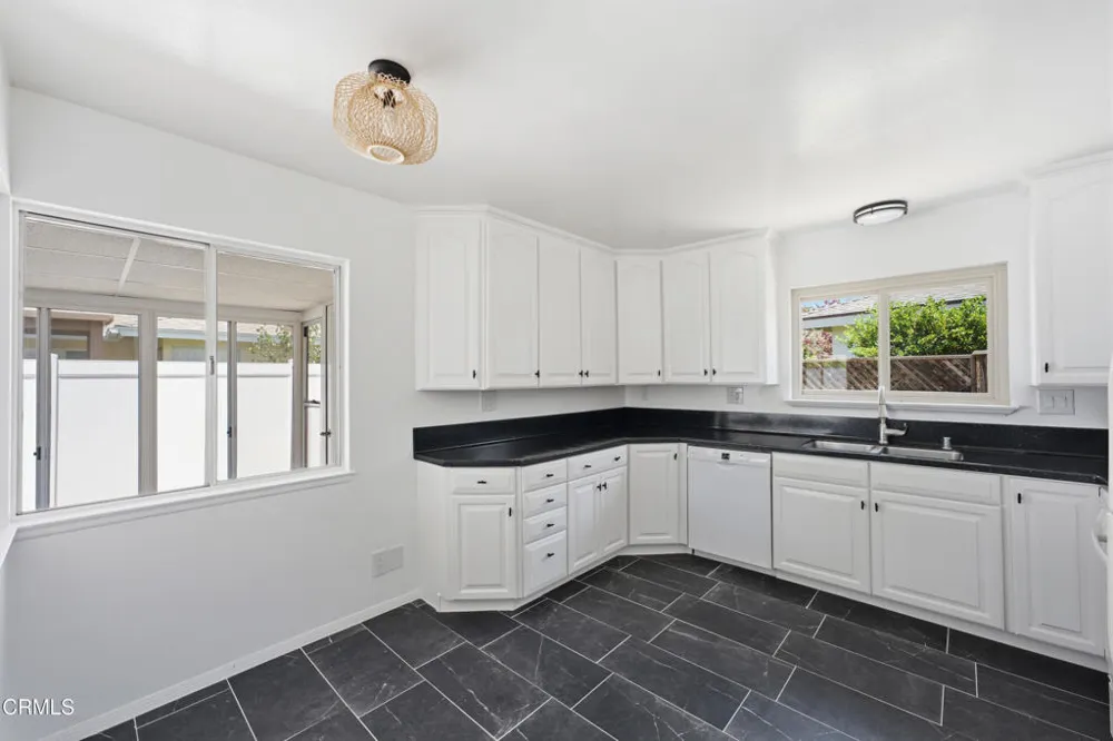 2559 Neptune Place Port Hueneme, CA 93041
